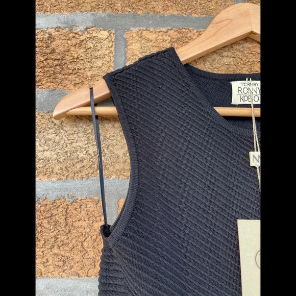 Torn By Ronny Kobo Textured Ribbed Fit & Flare Sleeveless Black Dress medium - Picture 5 of 9
